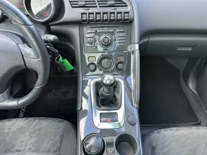 Peugeot  3008 1.6 HDI 110ch 